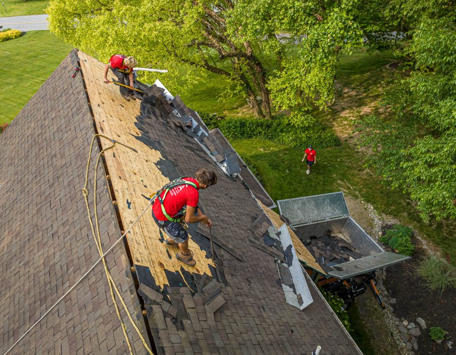 roofing workers